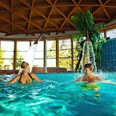 In - Nordtransdanubien 20390 Апартаменты *