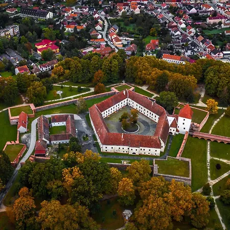 Апартаменты In - Nordtransdanubien 20390 Бюк