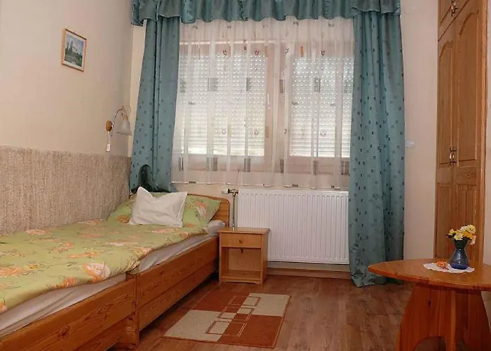 In - Nordtransdanubien 20390 Апартаменты *