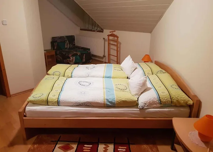 In - Nordtransdanubien 20390 Бюк